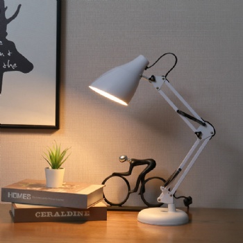  820 Metal table lamps	