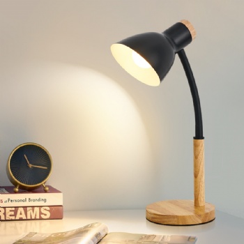 883 Metal table lamps